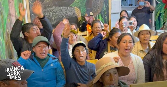Comunidades de Jauja se van a paro indefinido pidiendo la continuidad de la carretera JU-103
