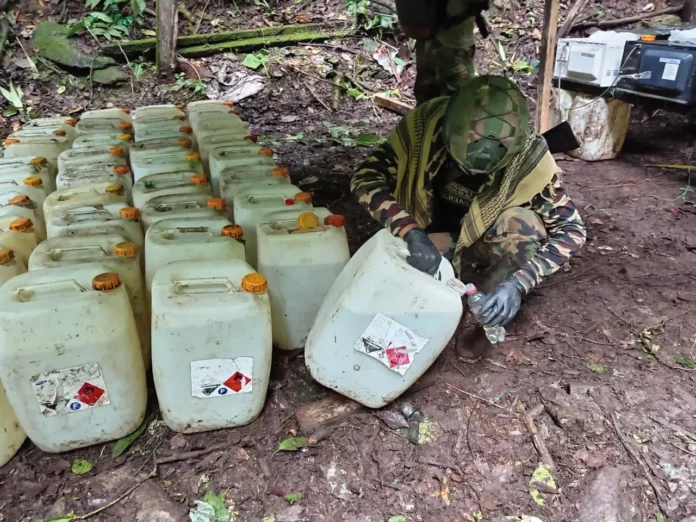 Destruyen laboratorio activo de clorhidrato de cocaína en Monzón