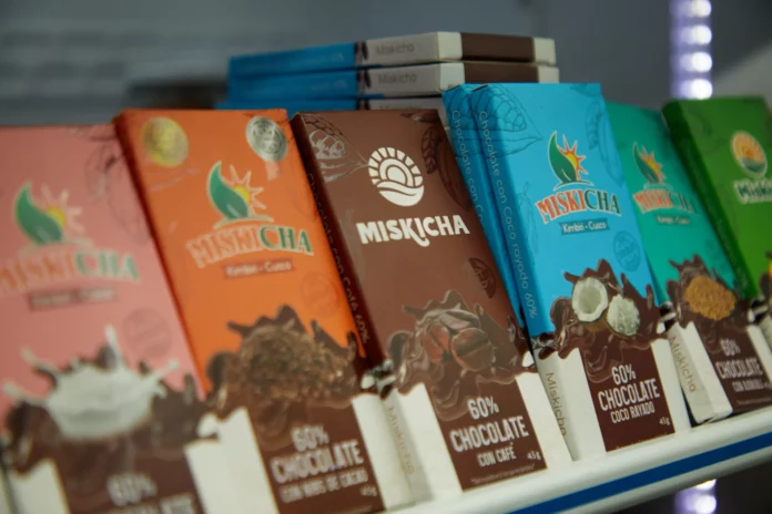 Vraem exporta 2000 barras de chocolate bitter al mercado italiano