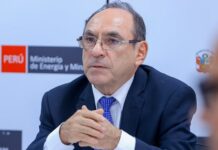 Ángelo Alfaro renuncia al Ministerio de Energía y Minas tras denuncia por presunto abuso sexual