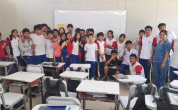 Estudiantes de la I.E. 20138