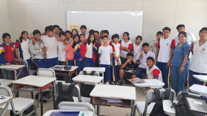 Estudiantes de la I.E. 20138