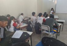 Estudiantes de 4to de secundaria de la I.E. 20138 realizan sesión de proyecto de vida
