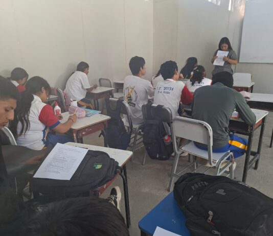Estudiantes de 4to de secundaria de la I.E. 20138 realizan sesión de proyecto de vida